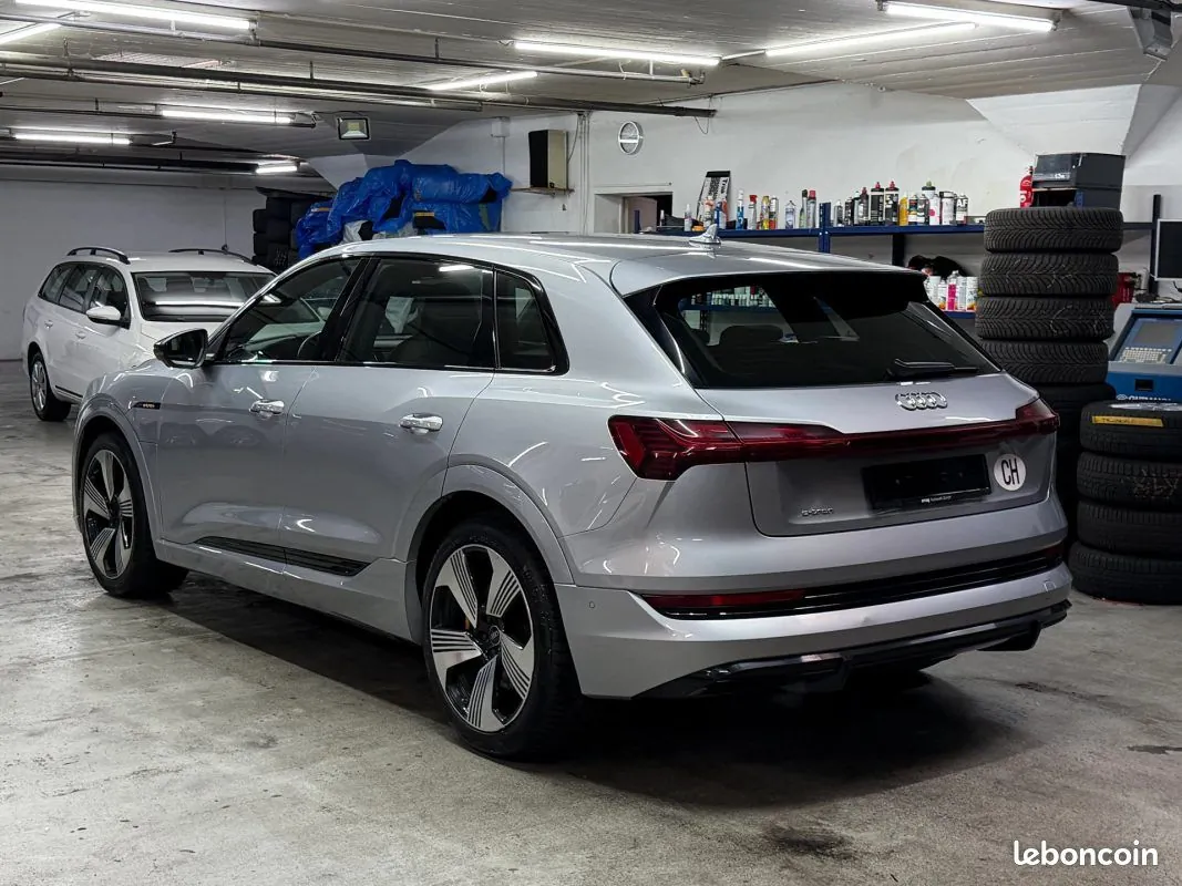 Audi E-Tron 2021 photo 5