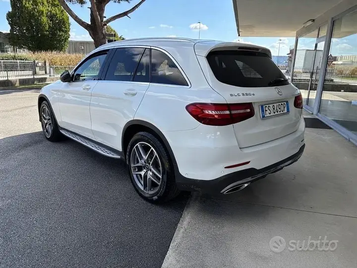Mercedes-Benz Glc 2018 photo 3