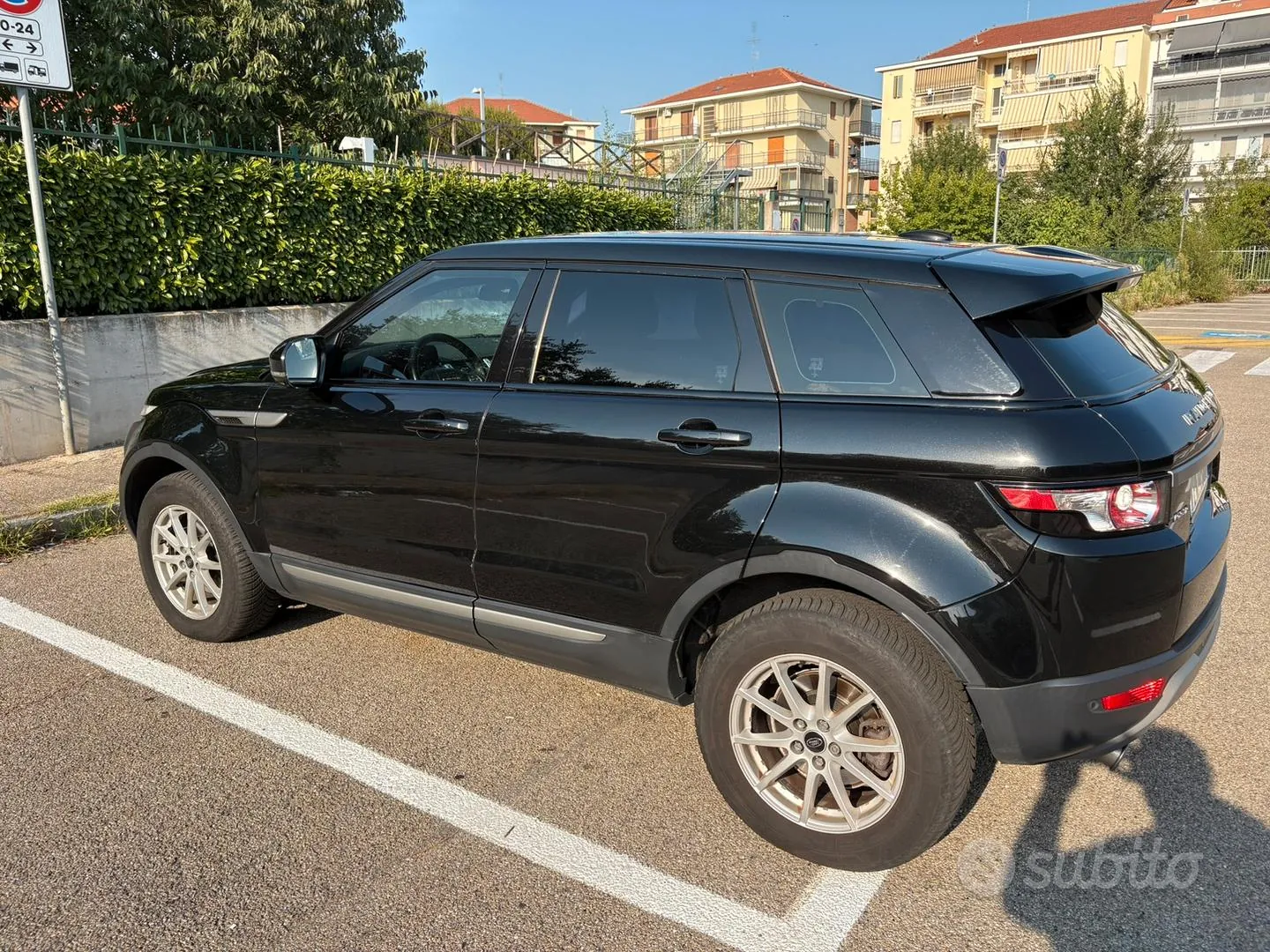 Land Rover Range Rover Evoque 2013 photo 2