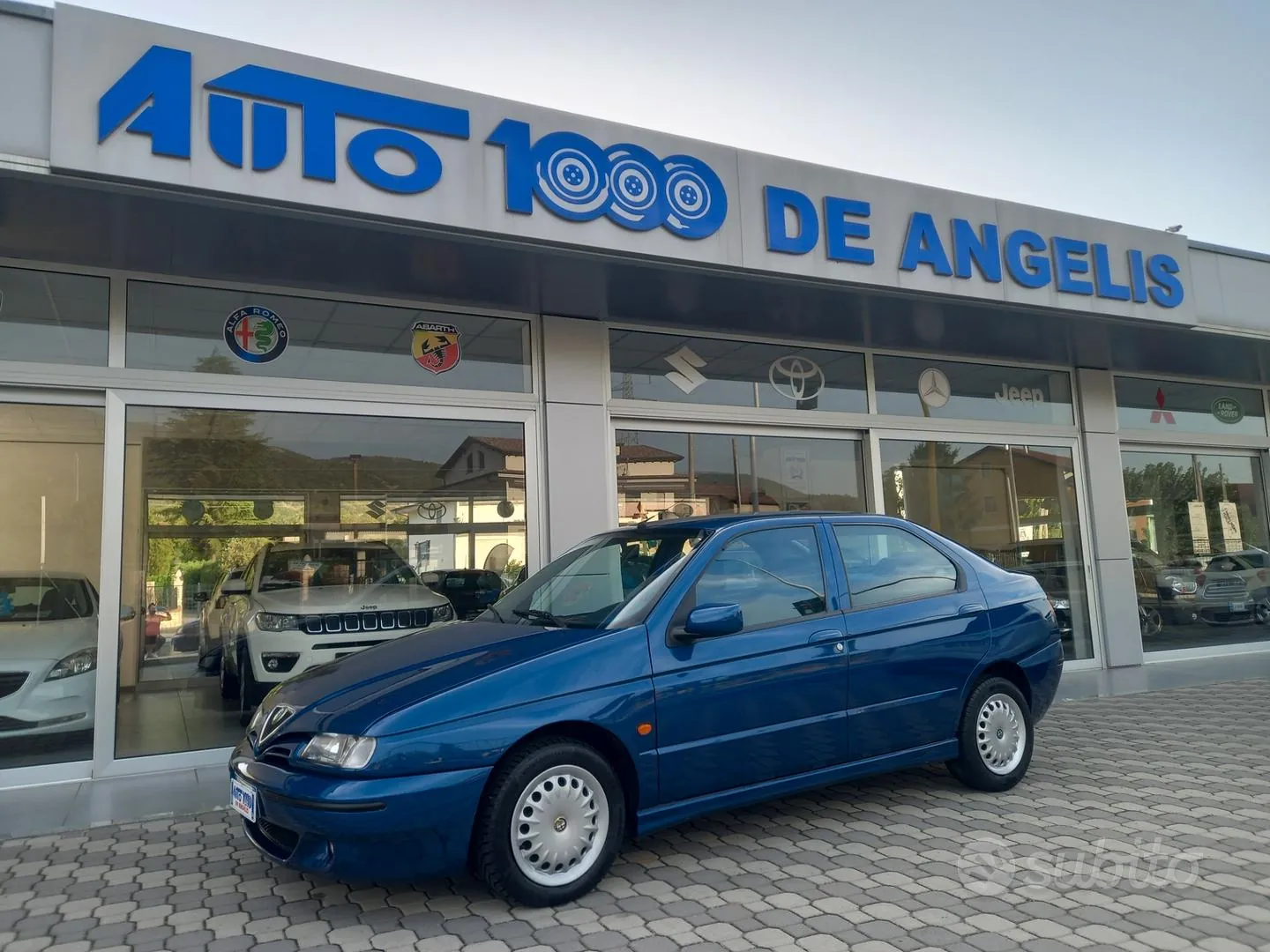 Alfa Romeo 146 2000 photo 2