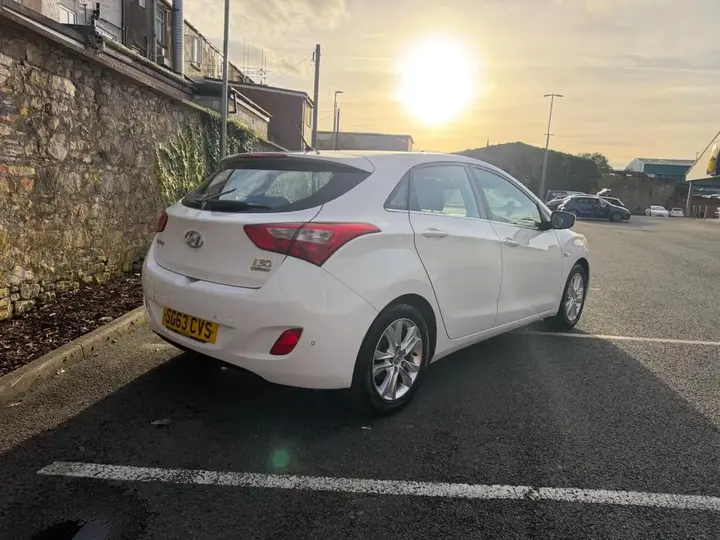 Hyundai I30 2013 photo 3