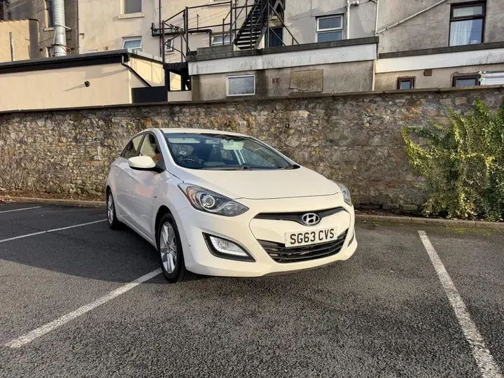 Hyundai I30 2013 photo 2