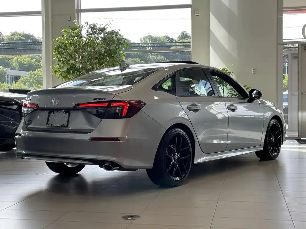Honda Civic 2026 photo 4