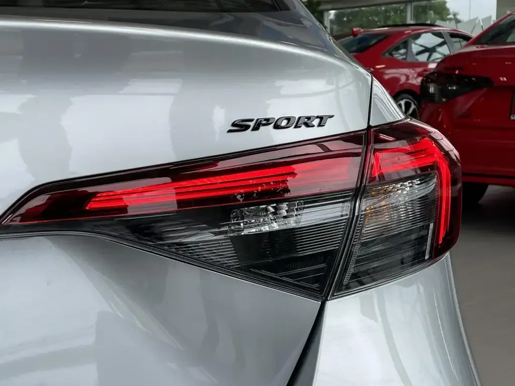 Honda Civic 2026 photo 2