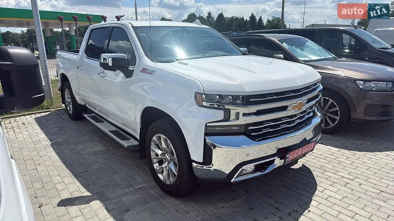 Chevrolet Silverado 2020 photo 2