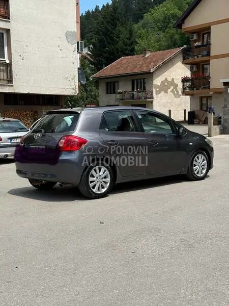 Toyota Auris 2009 photo 4