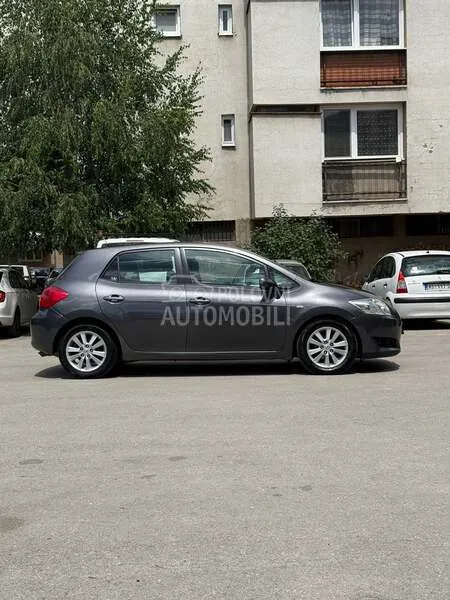 Toyota Auris 2009 photo 3