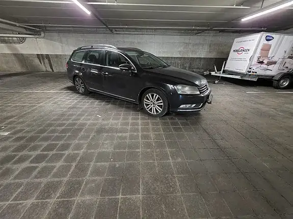 Volkswagen Passat 2011 photo 3