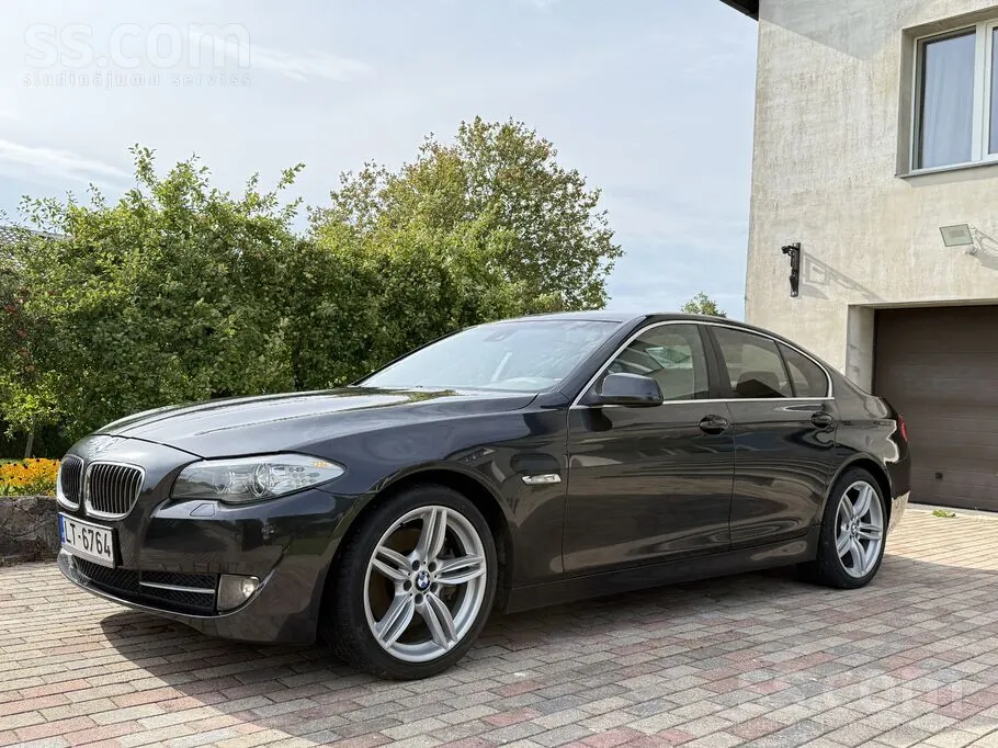 BMW F10