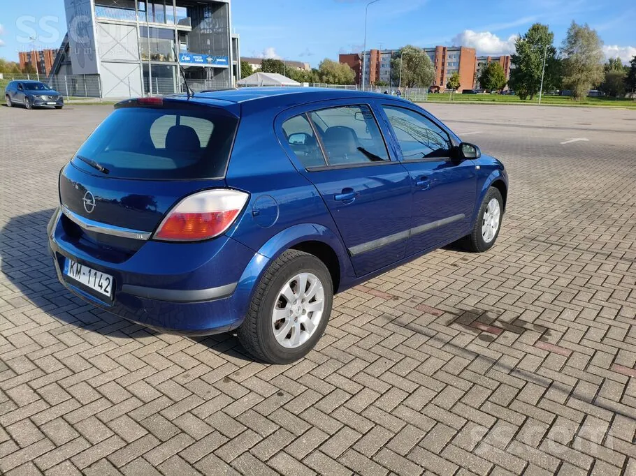 Opel Astra 2006 photo 2