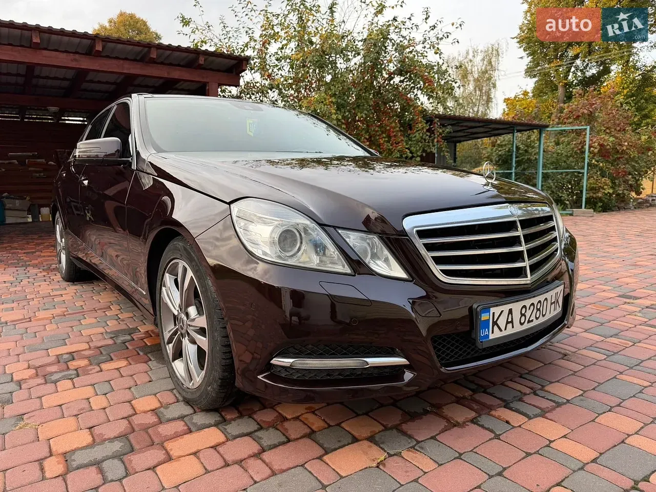 Mercedes-Benz E-Class 2010 photo 3