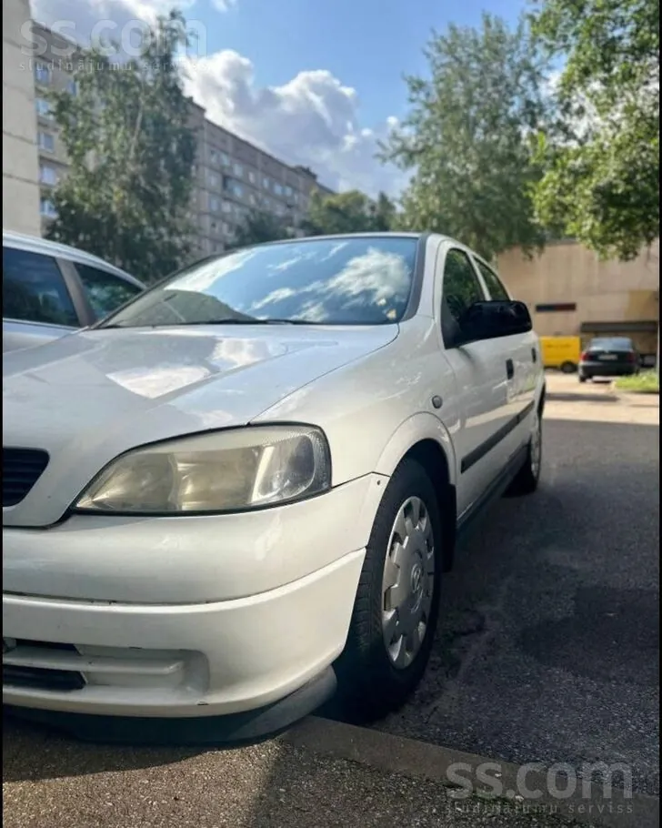 Opel Astra 2005 photo 2