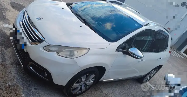 Peugeot 2008 2013 photo 2
