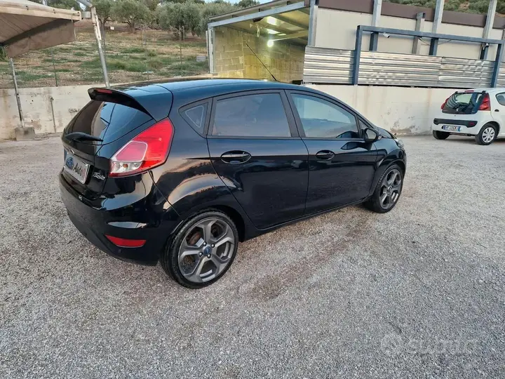 Ford Fiesta 2017 photo 3