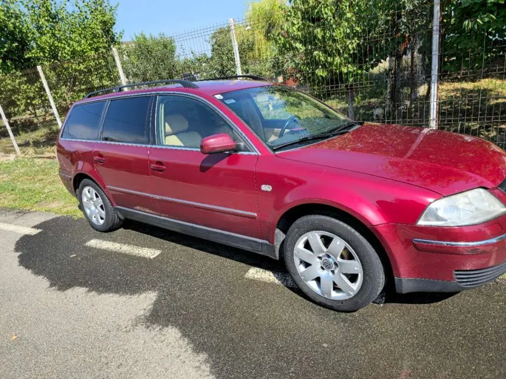 Volkswagen Passat 2001 photo 2