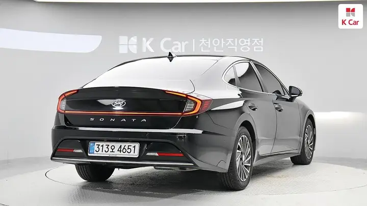 Hyundai Sonata 2022 photo 2