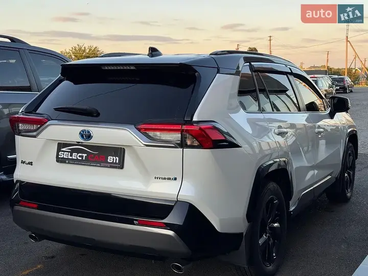 Toyota Rav4 2021 photo 4