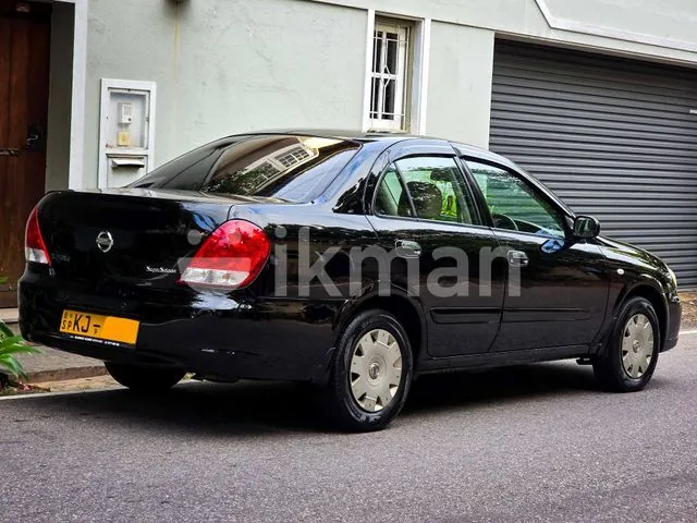 Nissan Sunny 2010 photo 4