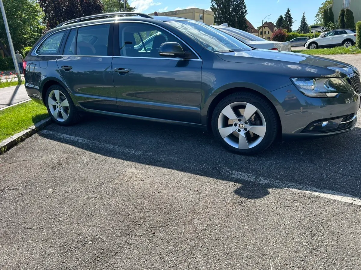 Skoda Superb 2015 photo 3