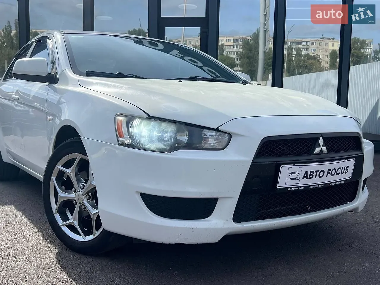 Mitsubishi Lancer 2010 photo 4