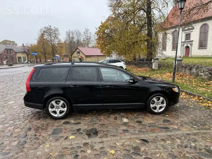 Volvo V70 2009 photo 4
