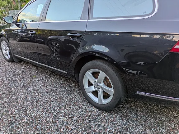Volkswagen Passat 2013 photo 2