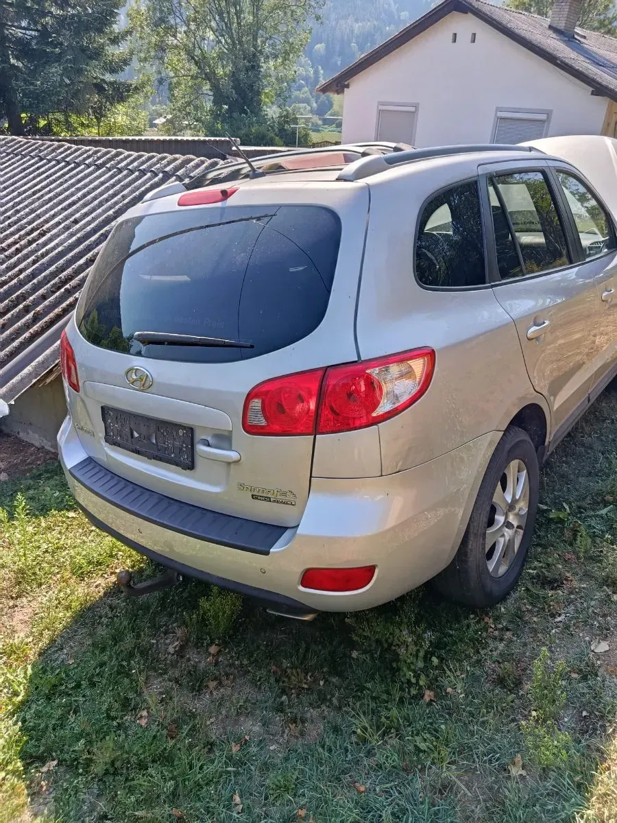 Hyundai Santa Fe 2009 photo 3