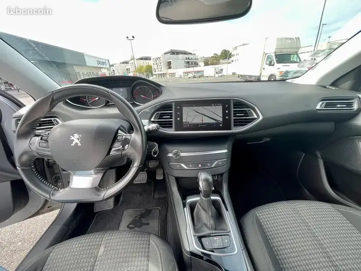 Peugeot 308 2018 photo 5