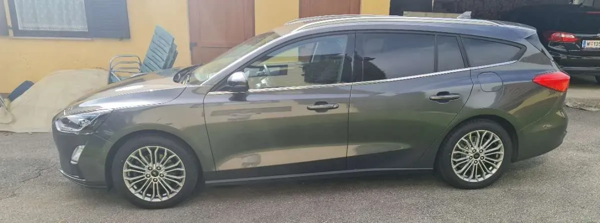 Ford Focus 2021 photo 3