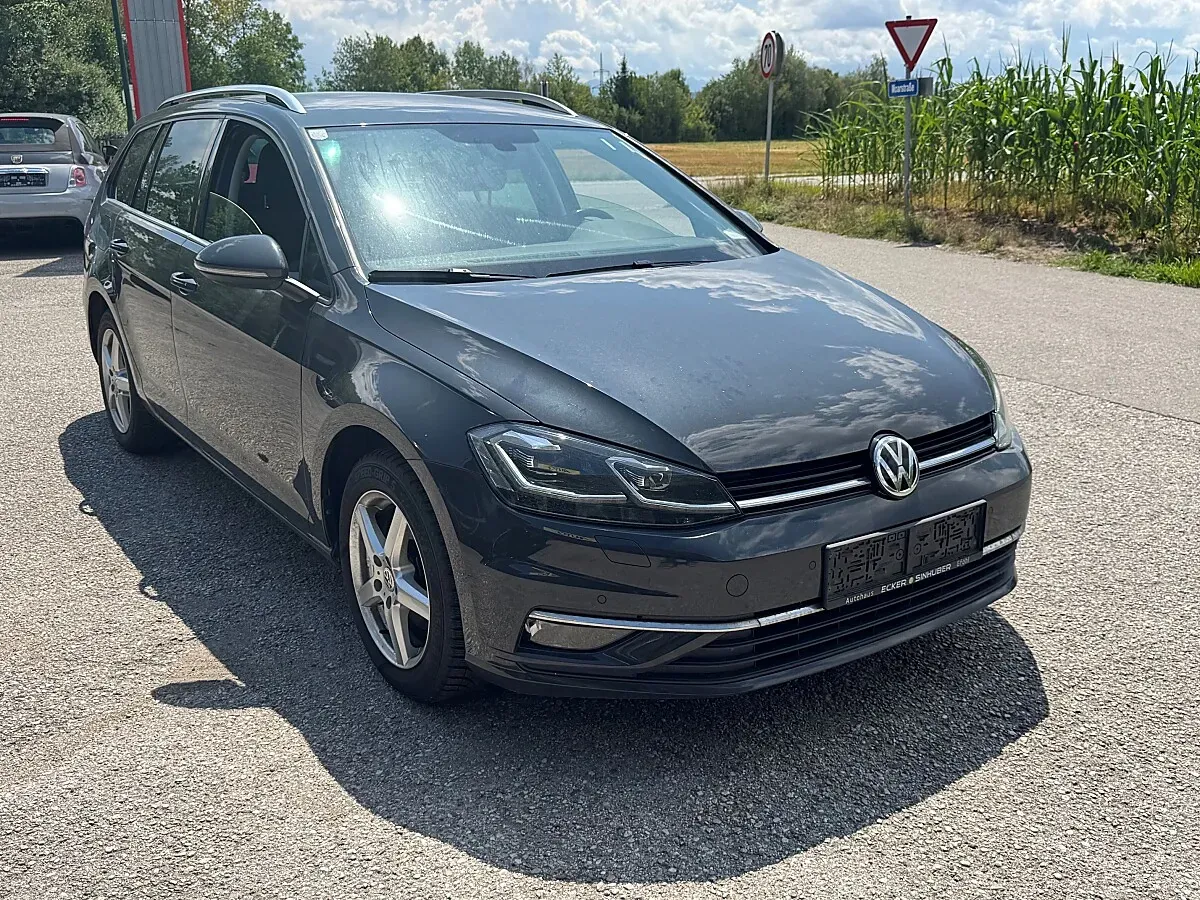 Volkswagen Golf 2019 photo 2