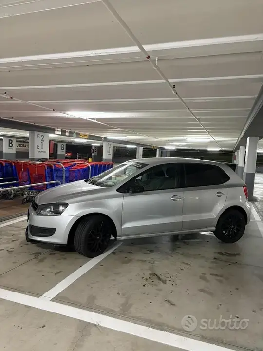 Volkswagen Polo 2013 photo 2