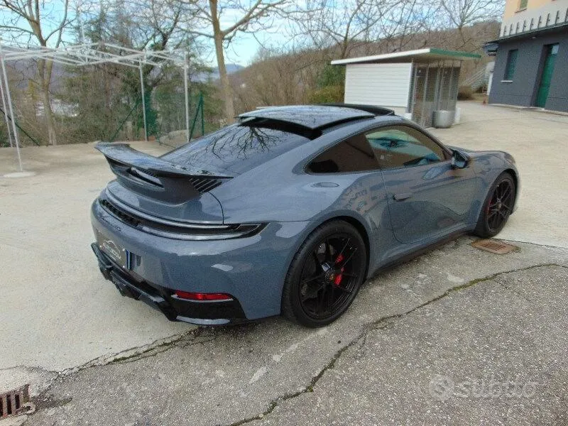 Porsche 911 2025 photo 5