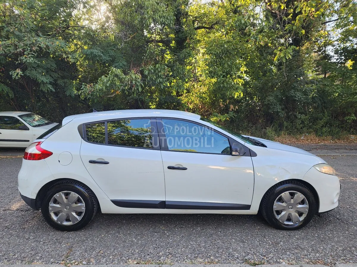 Renault Megane 2012 photo 4