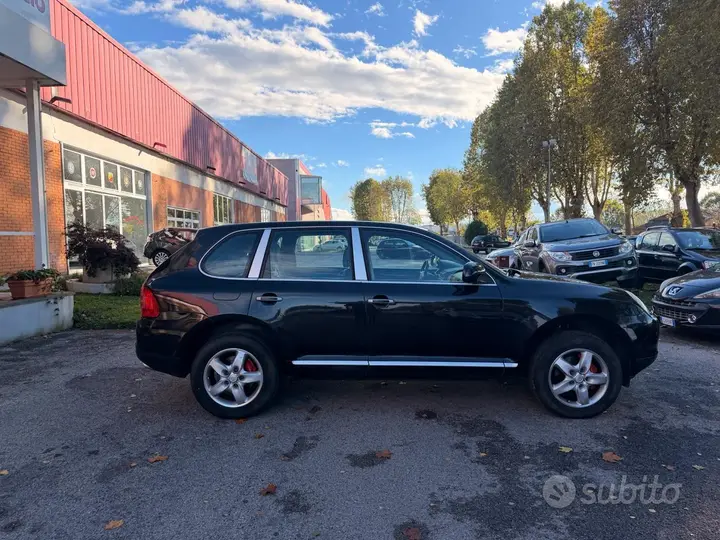 Porsche Cayenne 2005 photo 2
