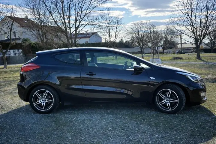 Kia Proceed 2014 photo 2