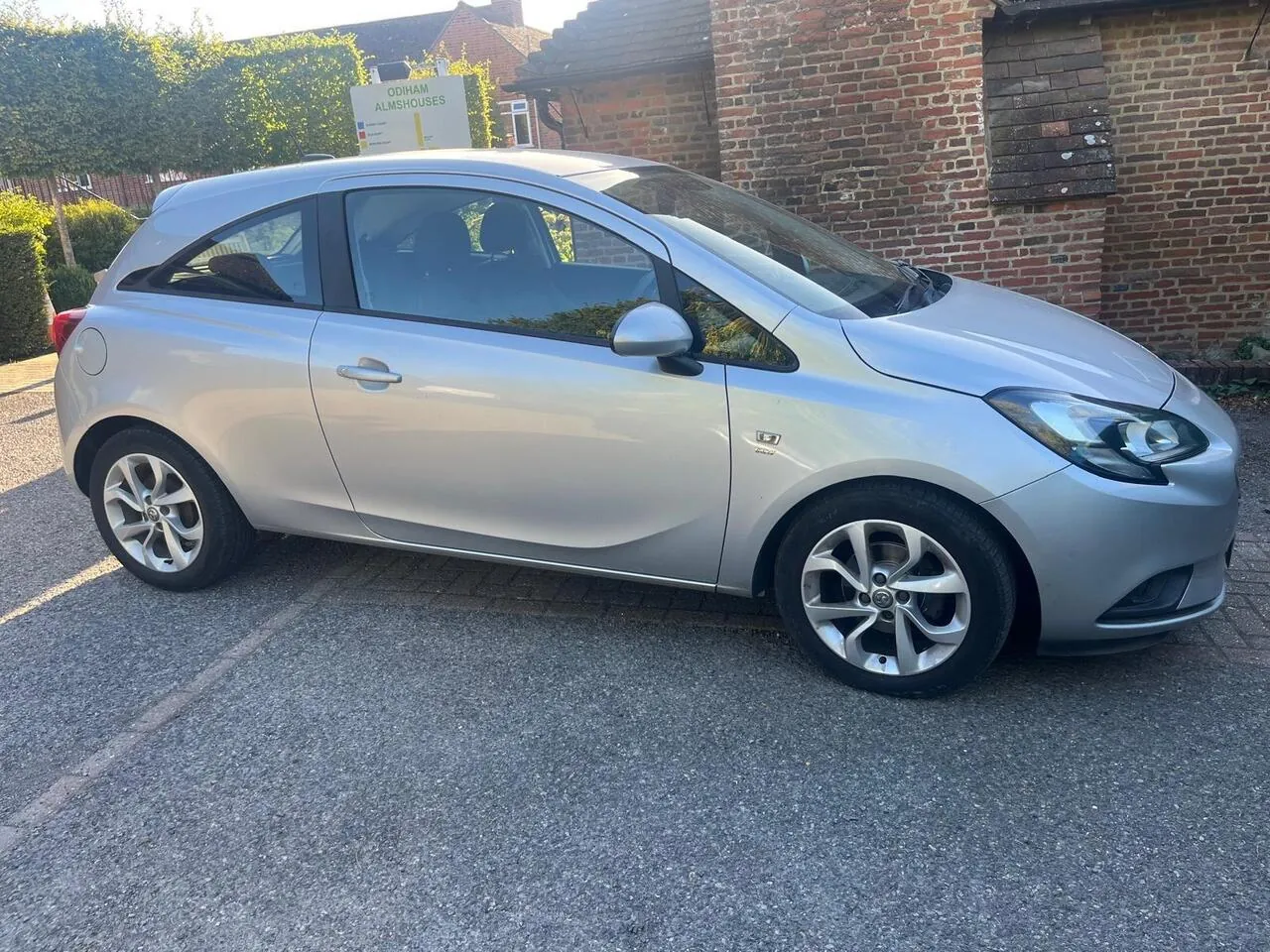 Vauxhall Corsa 2017 photo 2