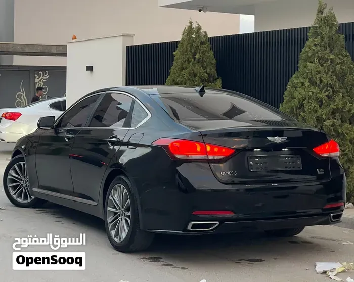 Genesis G80 2016 photo 2