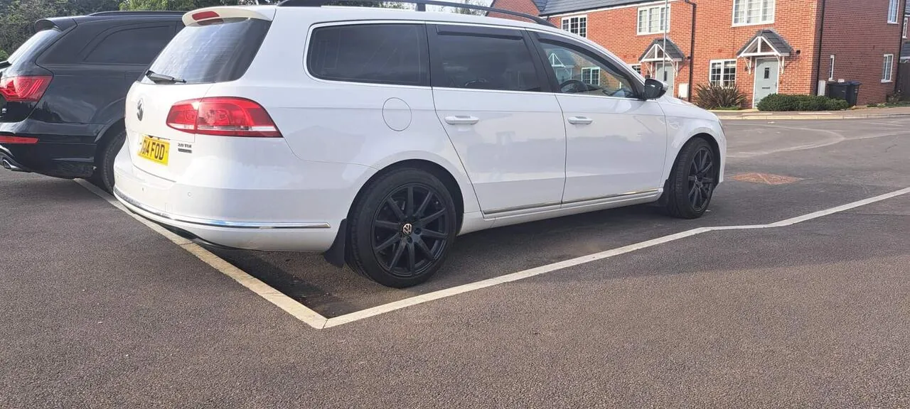 Volkswagen Passat 2014 photo 5