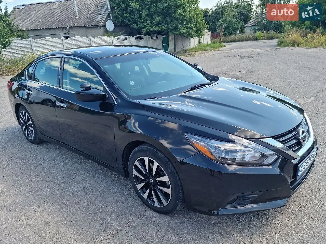 Nissan Altima 2017 photo 2