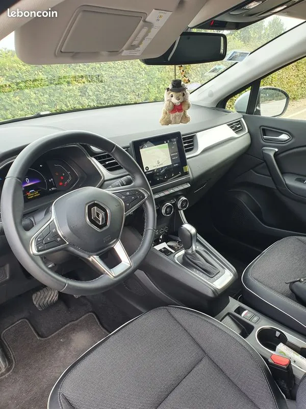 Renault Captur 2022 photo 3