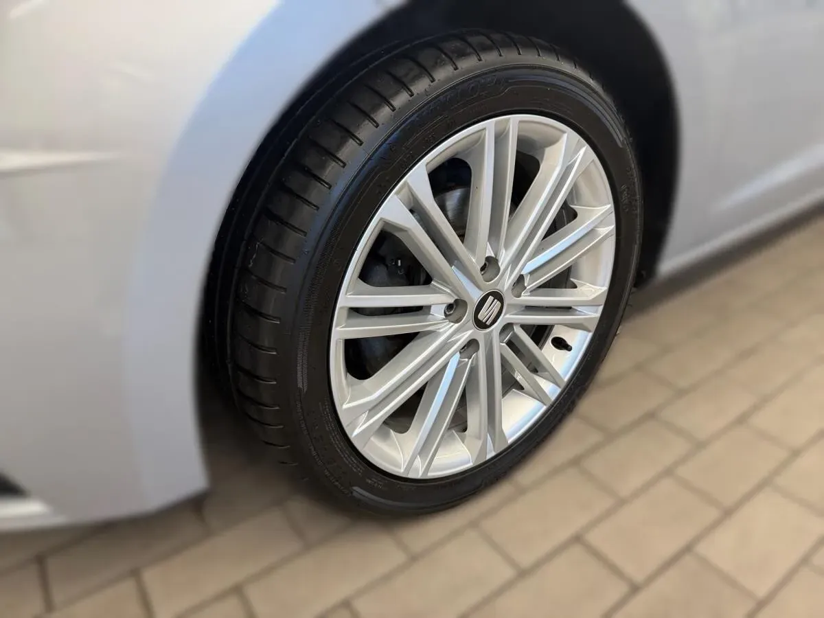 Seat Leon 2019 photo 3