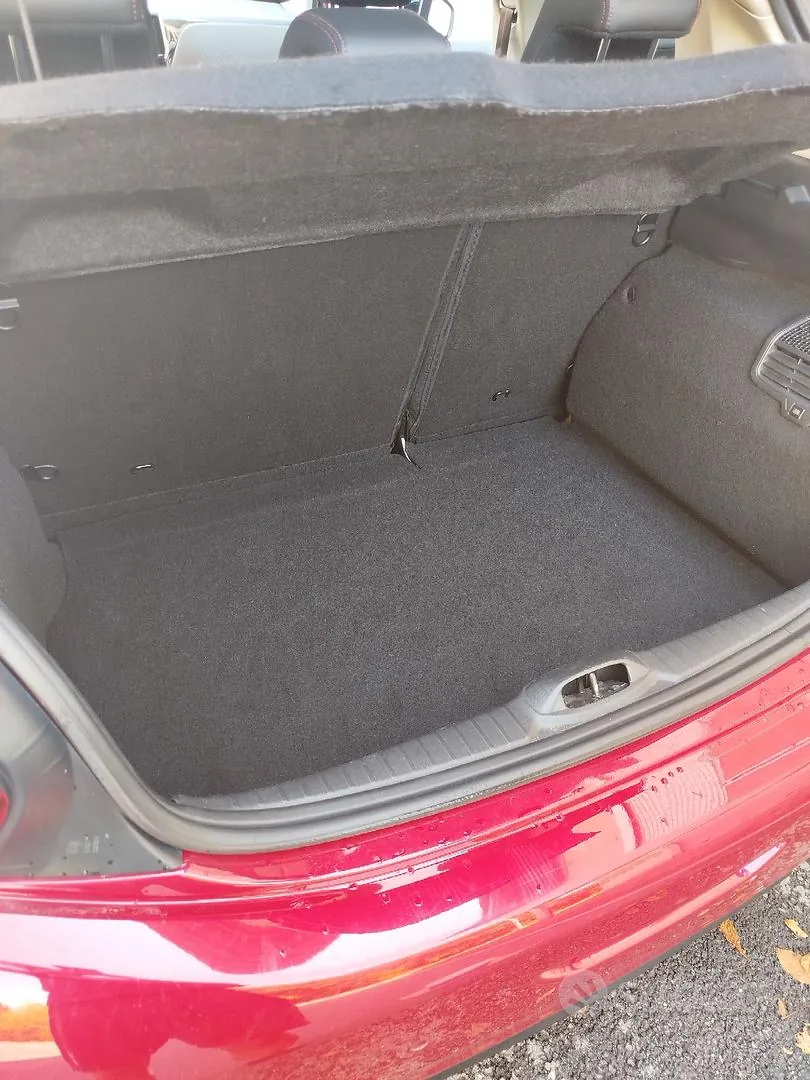 Peugeot 208 2016 photo 4