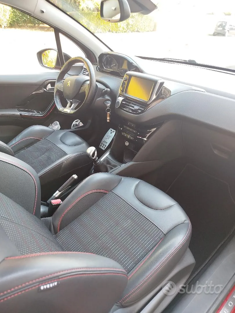 Peugeot 208 2016 photo 5