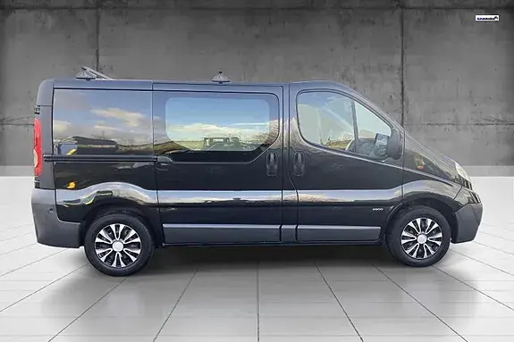 Opel Vivaro 2011 photo 5