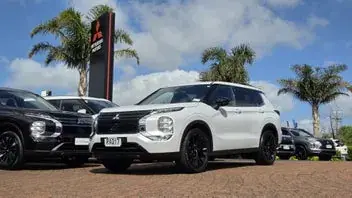 Mitsubishi Outlander 2025 photo 2