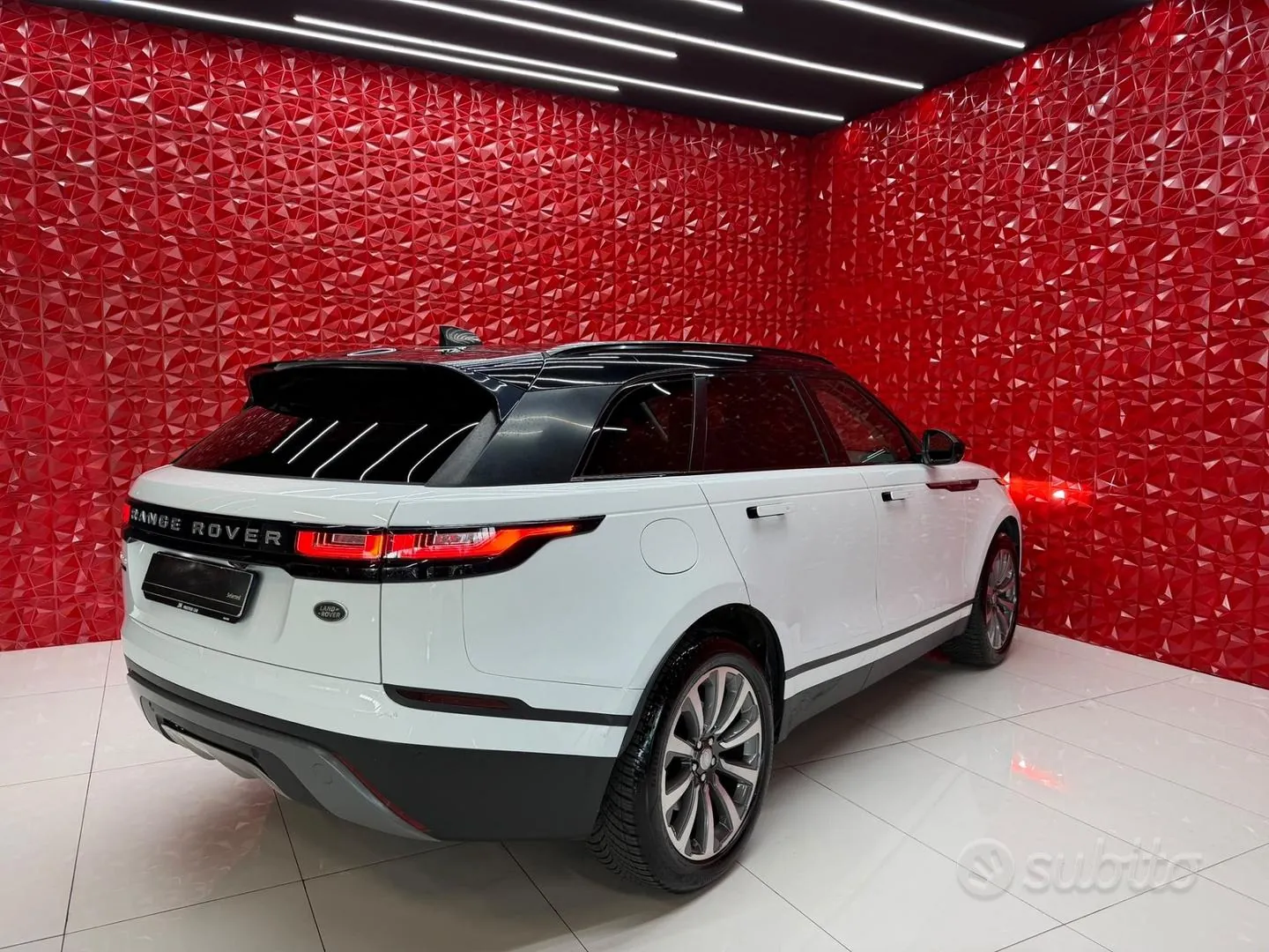 Land Rover Range Rover Velar 2018 photo 4