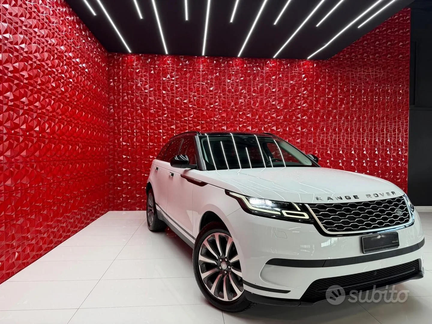 Land Rover Range Rover Velar 2018 photo 3