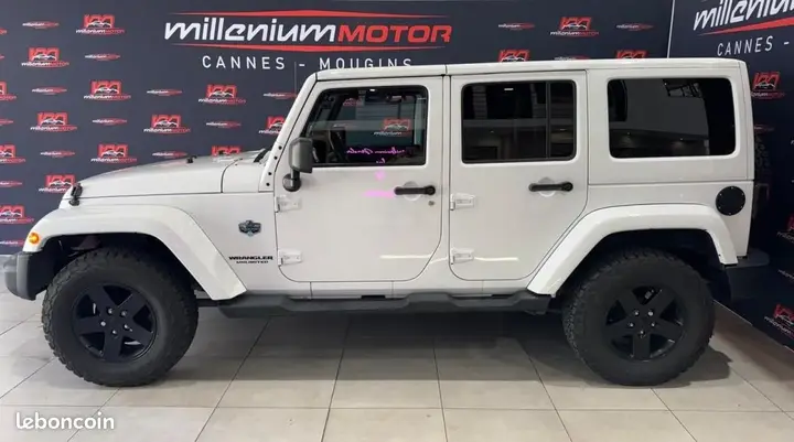 Jeep Wrangler 2012 photo 2