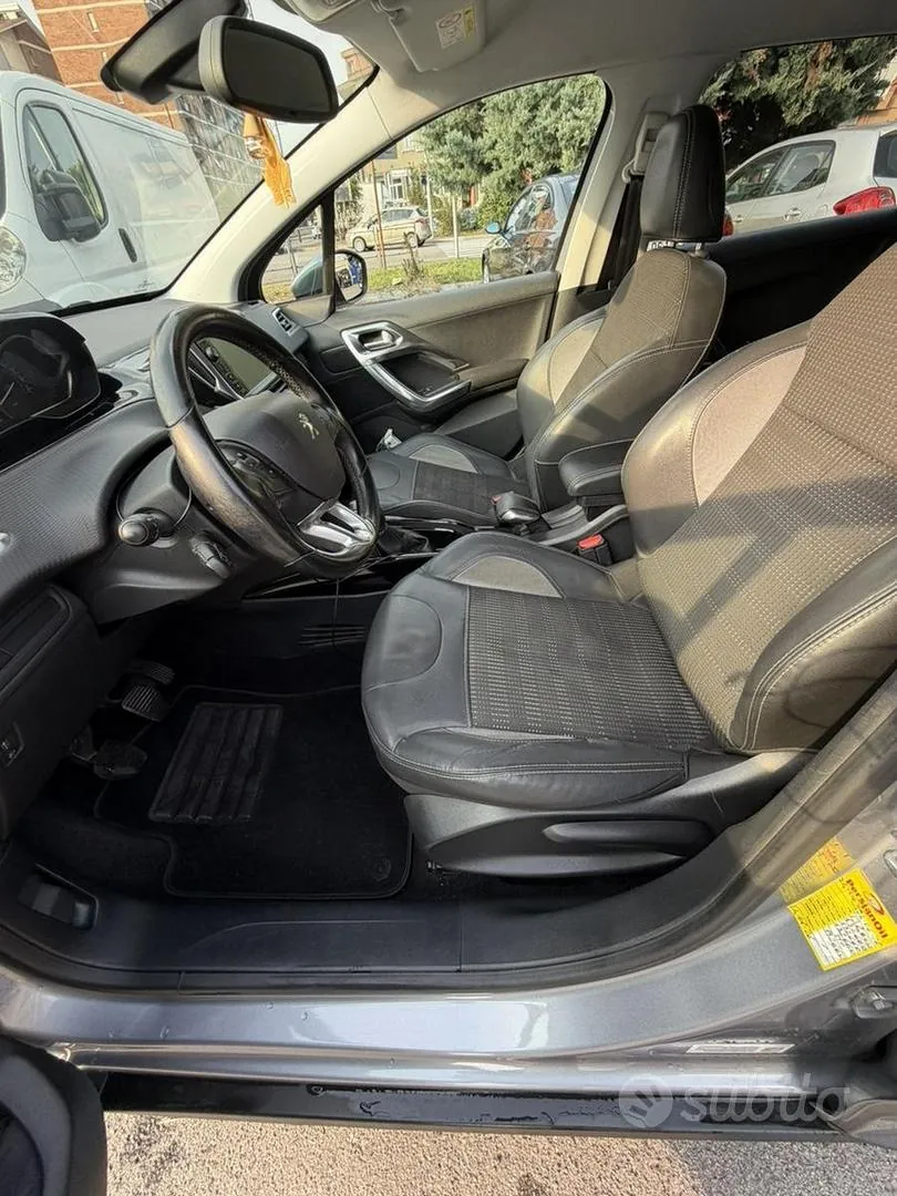 Peugeot 2008 2016 photo 5