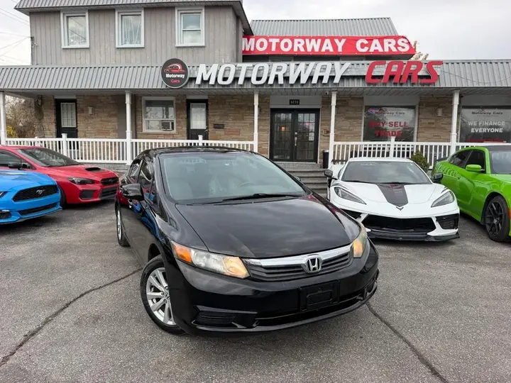 Honda Civic 2012 photo 3